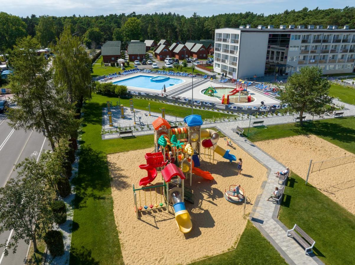 Zem-Tourist Hotel Pustkowo Kültér fotó