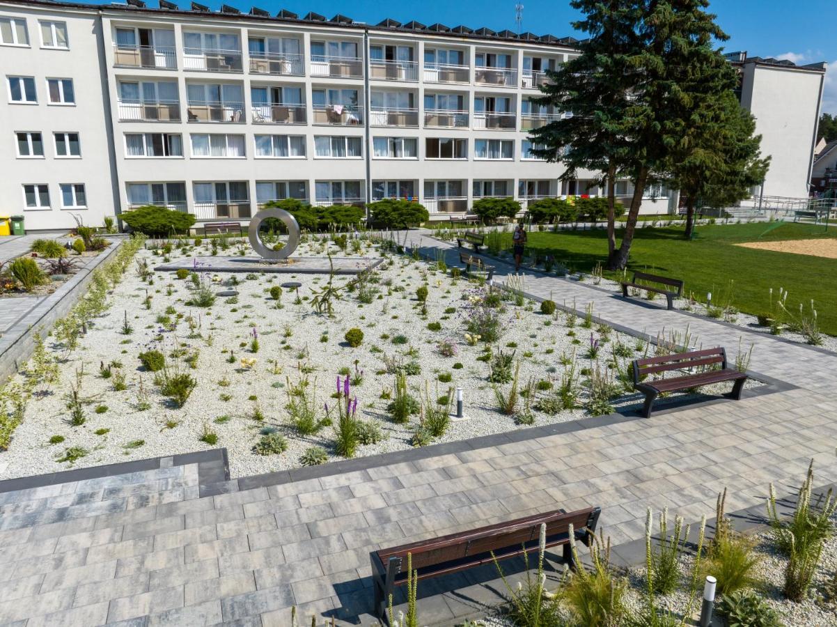 Zem-Tourist Hotel Pustkowo Kültér fotó