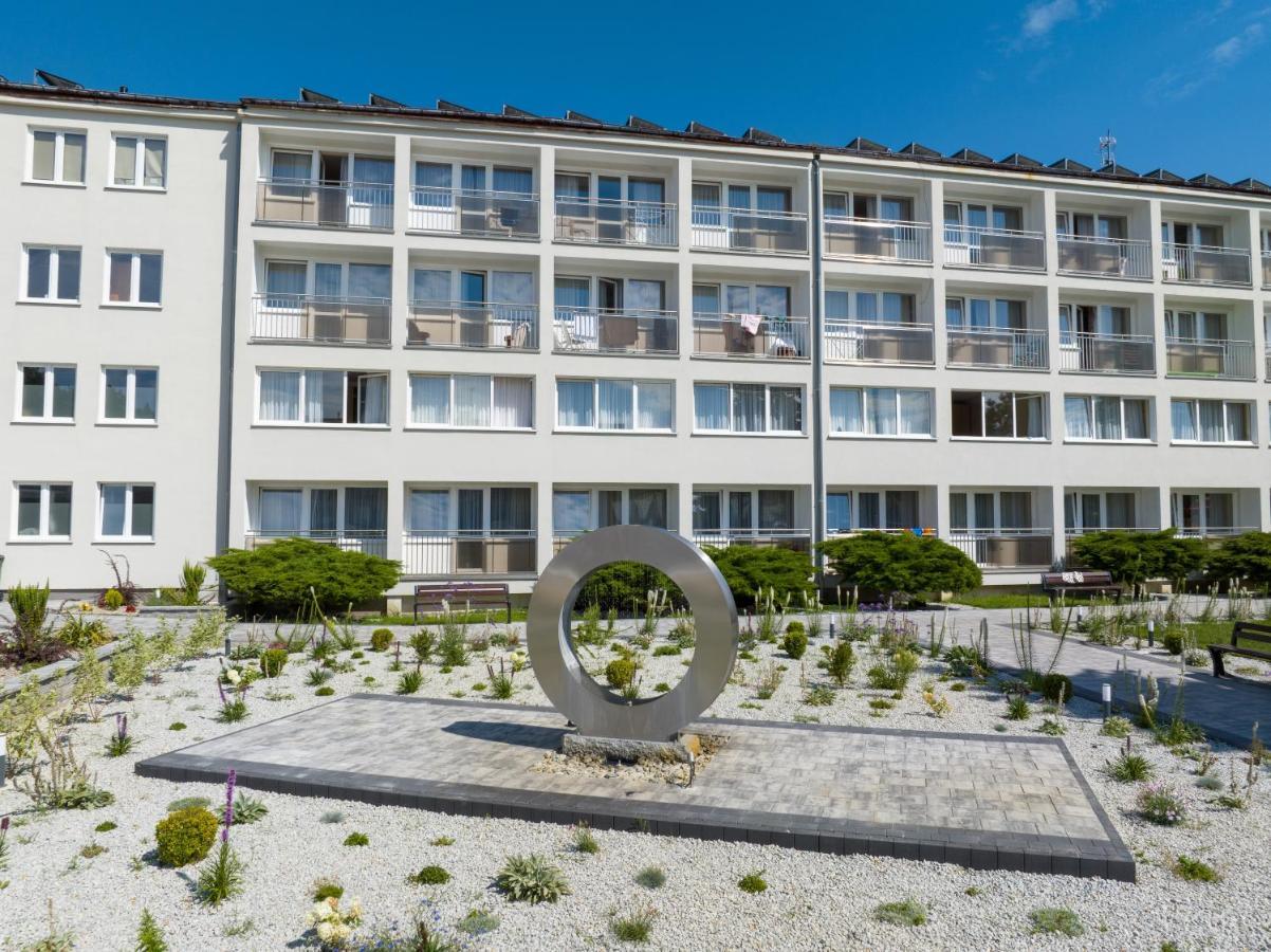 Zem-Tourist Hotel Pustkowo Kültér fotó