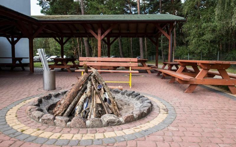 Zem-Tourist Hotel Pustkowo Kültér fotó