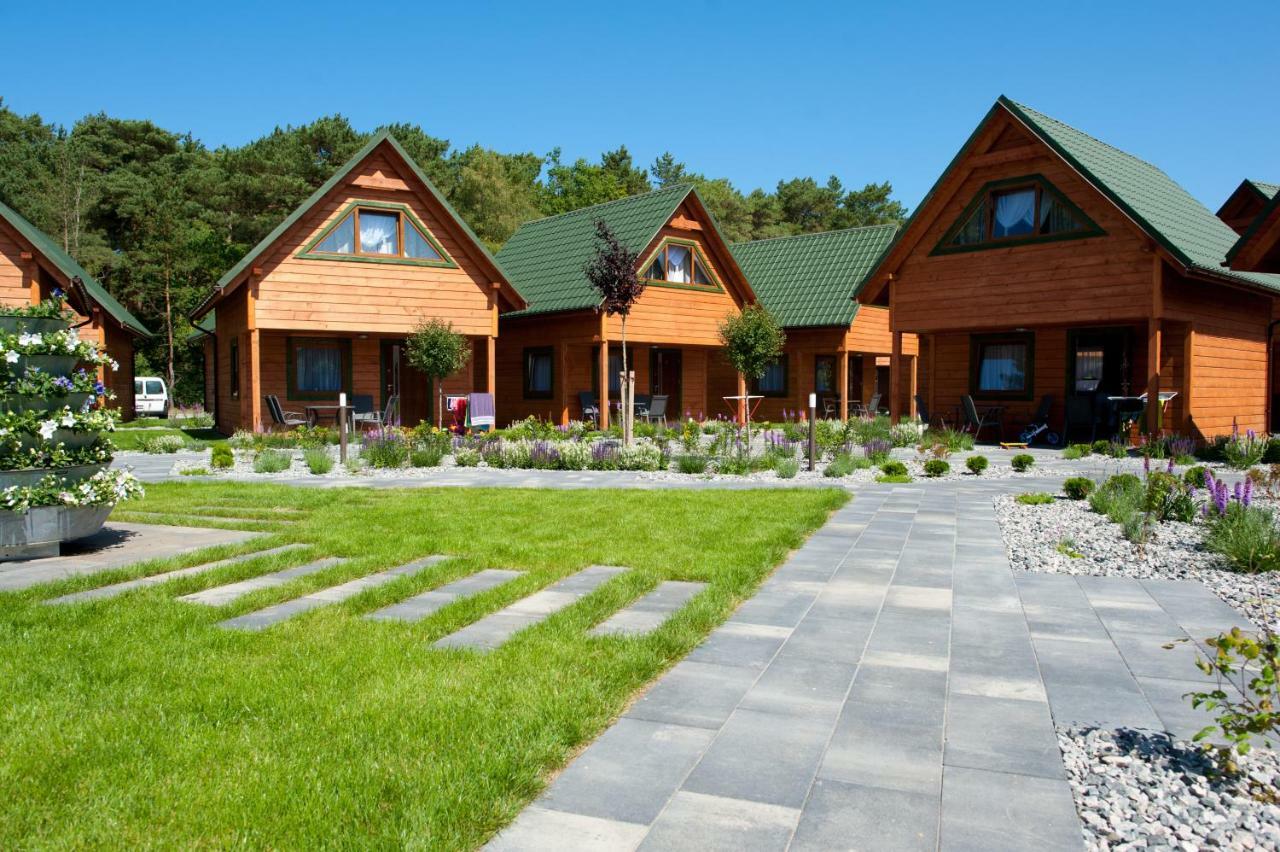 Zem-Tourist Hotel Pustkowo Kültér fotó
